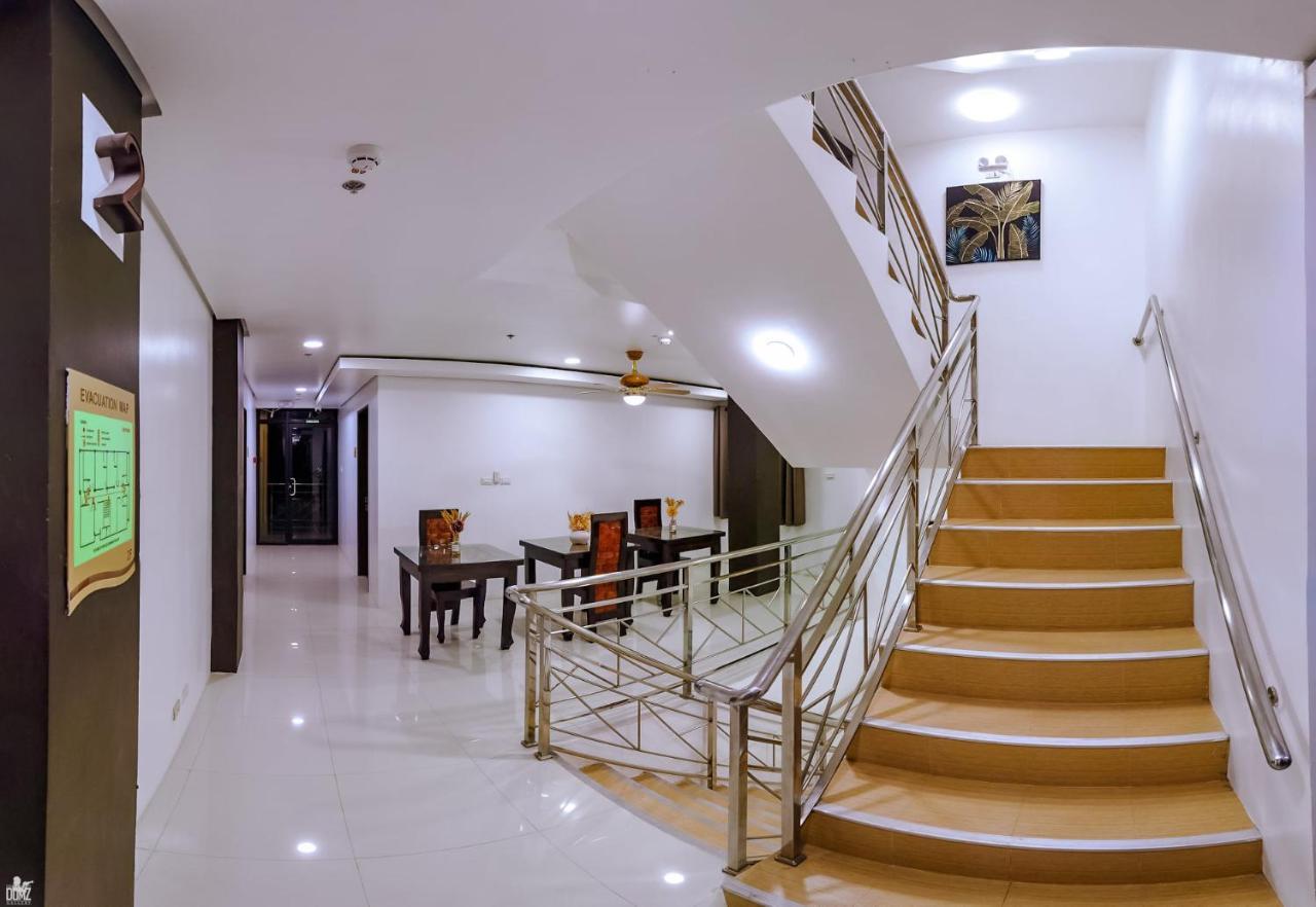 Dianna'S Inn Корон Екстериор снимка